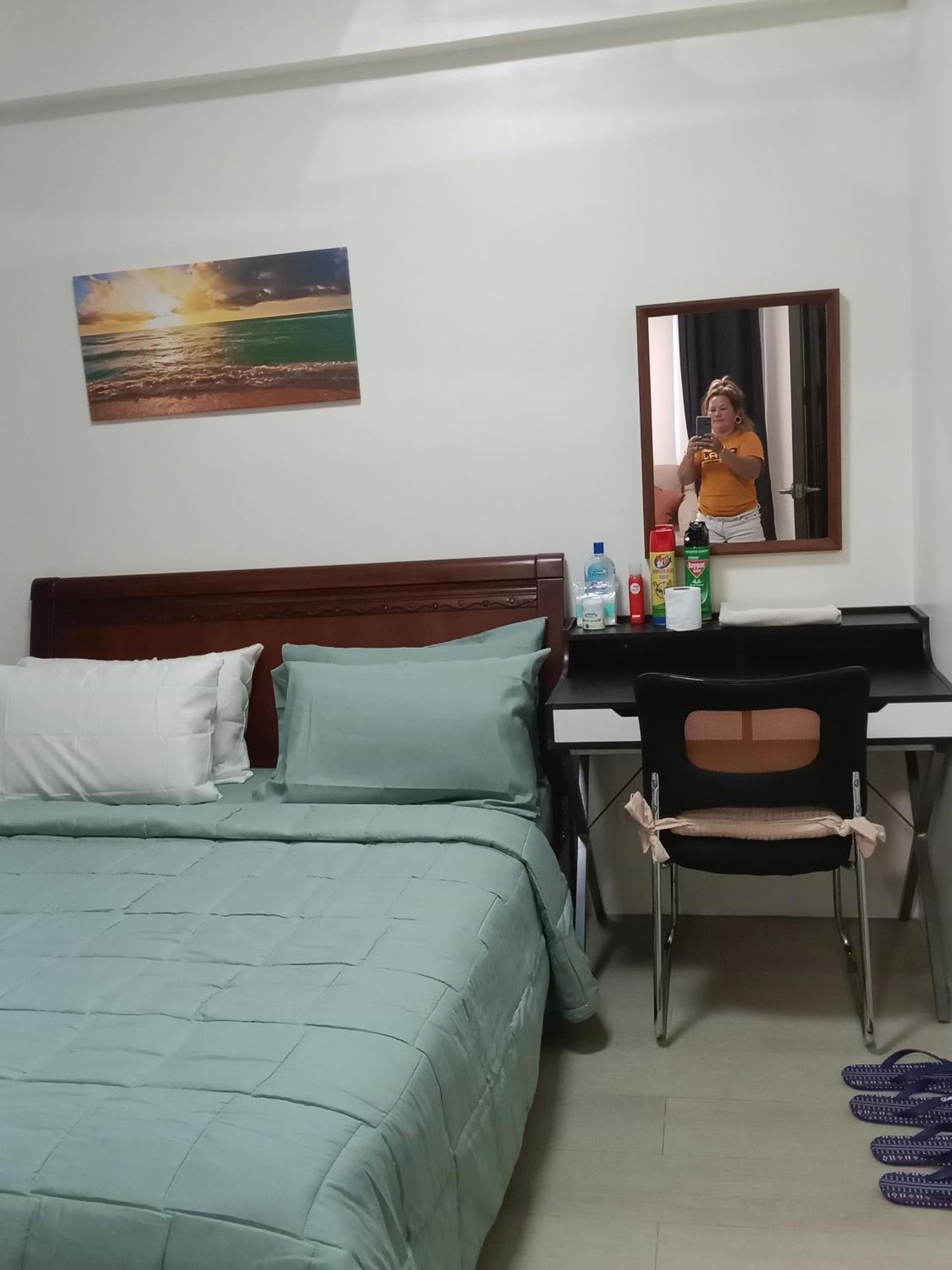 Carzonziza Airport Condotel Pasay Buitenkant foto
